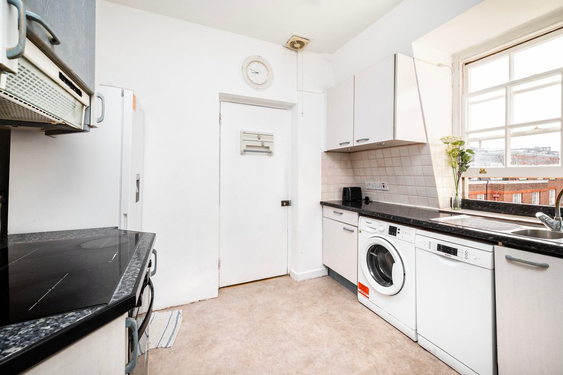 Apartment in St John's Wood, Westminster, England 5 - 18065673