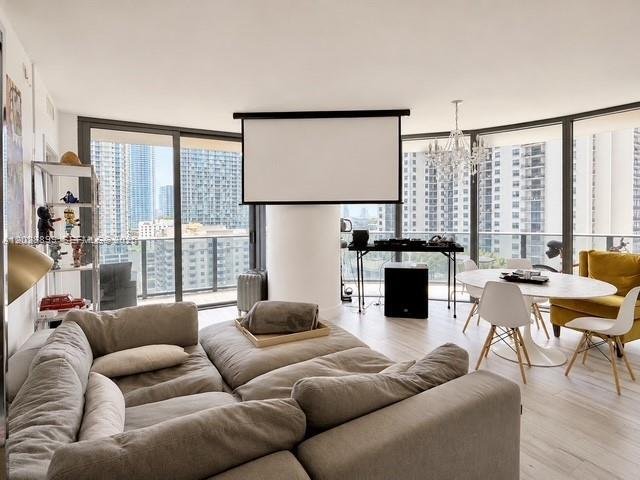 Condo in Miami, Florida, United States 3 - 18065996