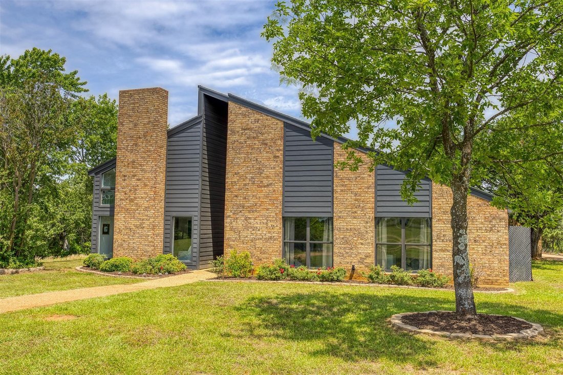 House in Tyler, Texas, United States 1 - 18067090