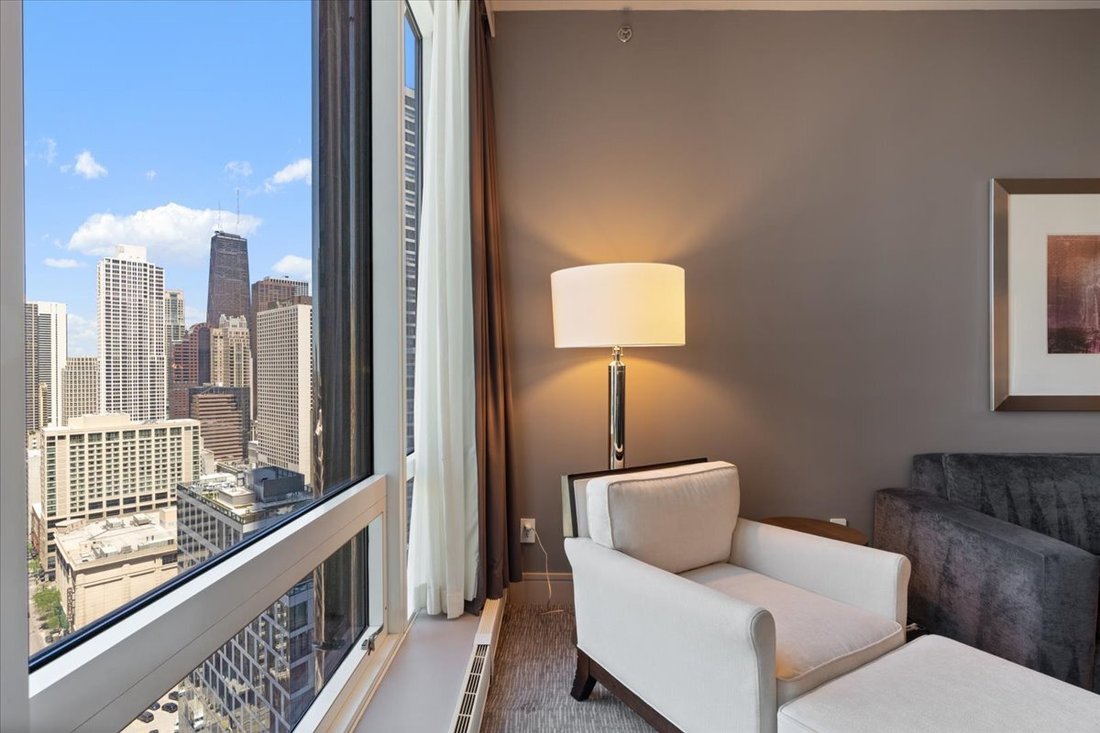Condo in Chicago, Illinois, United States 4 - 18066810