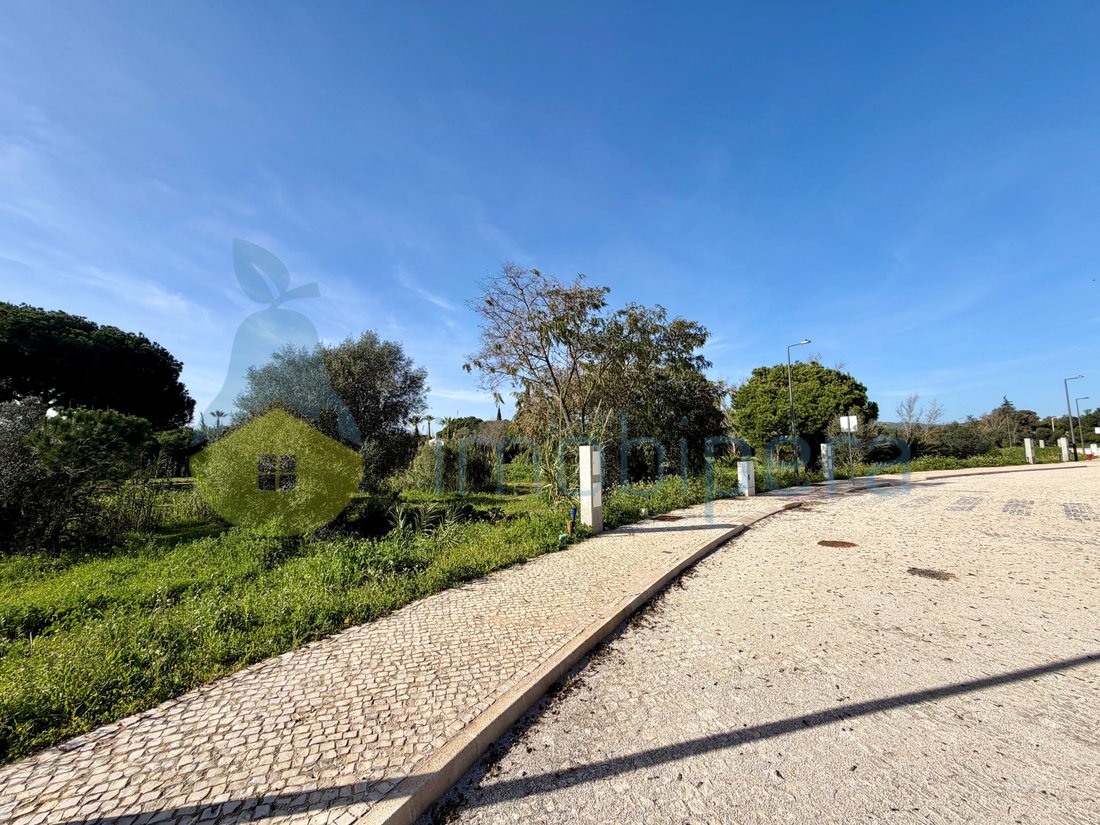 Land in Quarteira, Algarve, Portugal 1 - 18067833