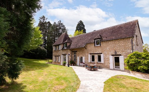 House in Saint-Remy-l'Honore, Ile-de-France, France 1