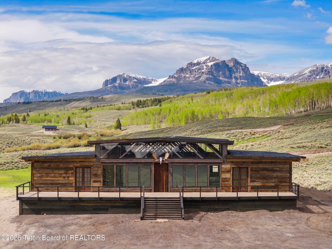 House in Dubois, Wyoming, United States 4 - 18067489