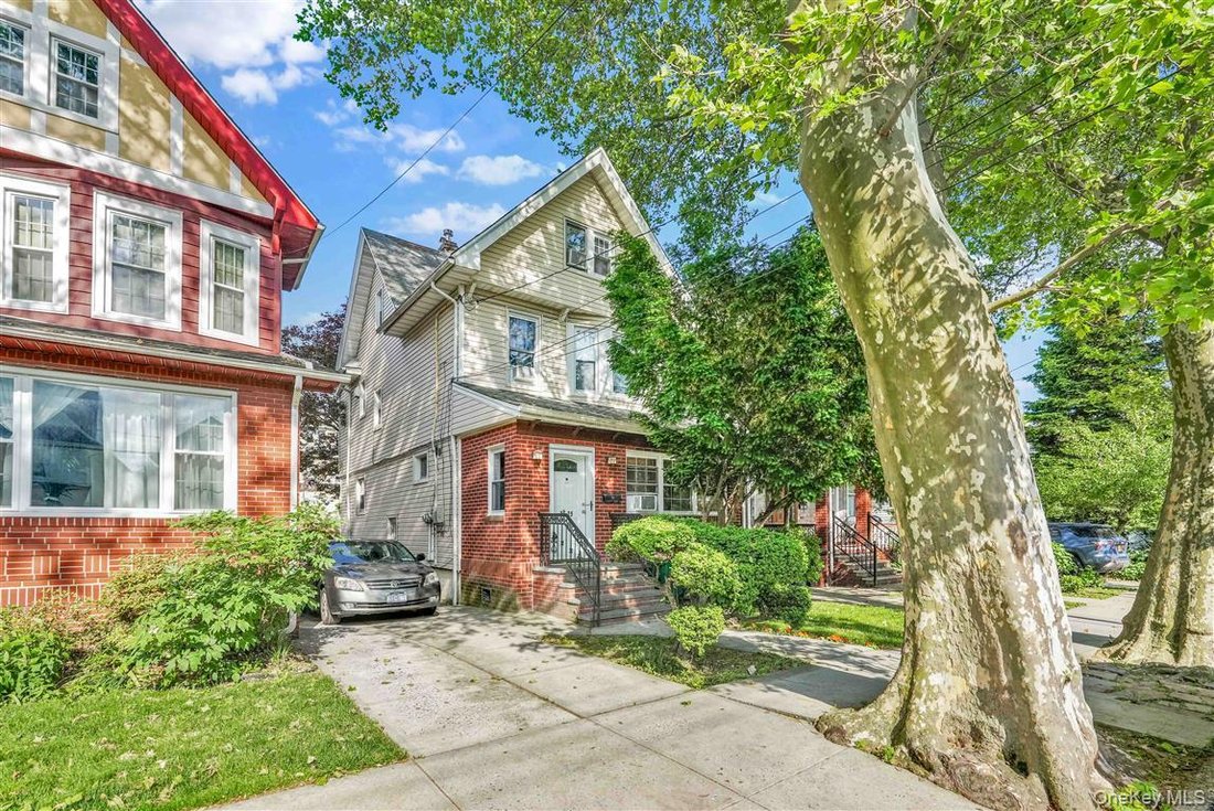 House in New York, New York, United States 2 - 18065672