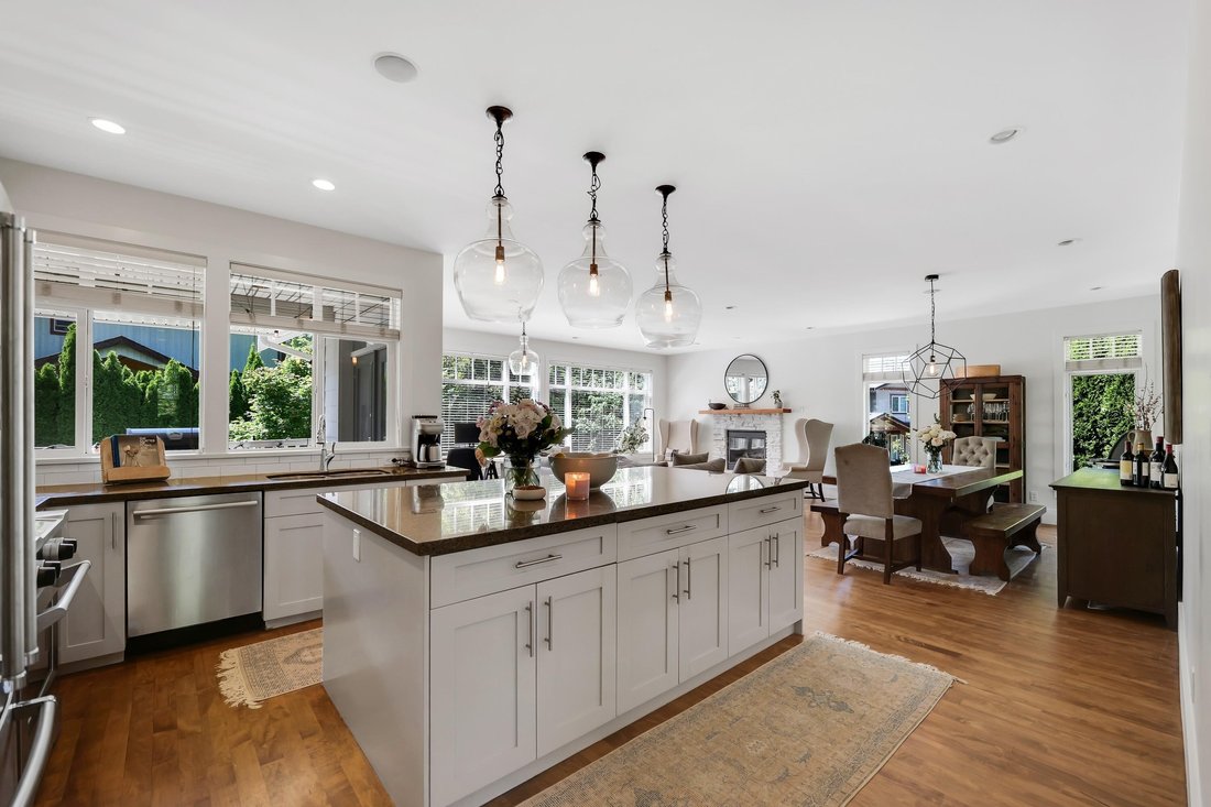 House in Squamish, British Columbia, Canada 4 - 18067452