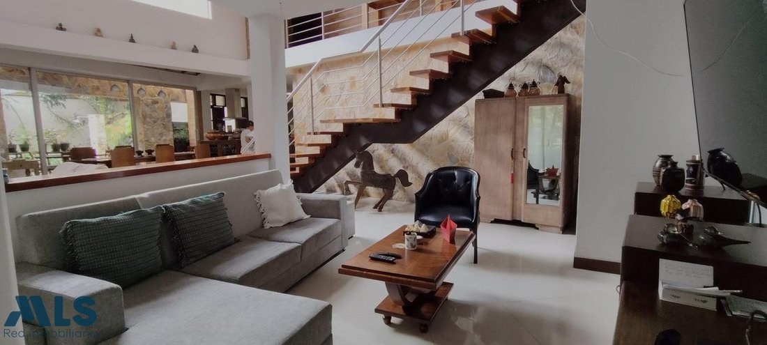 House in Sabaneta, Antioquia, Colombia 4 - 18066553