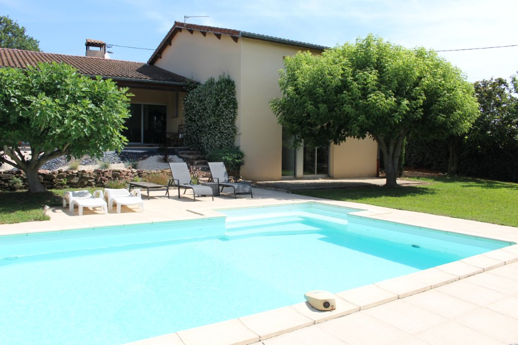 Villa in Nord Est, Roussillon, France 2 - 18067923