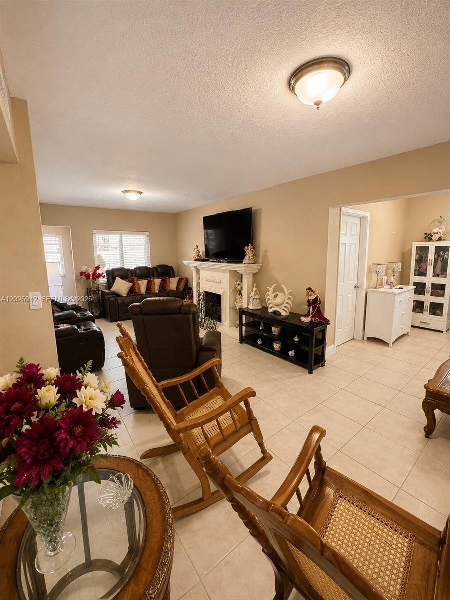 House in Hialeah, Florida, United States 4 - 18065940