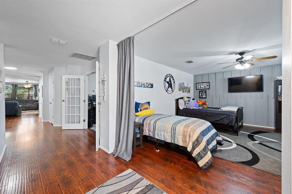 House in Burleson, Texas, United States 3 - 18067286