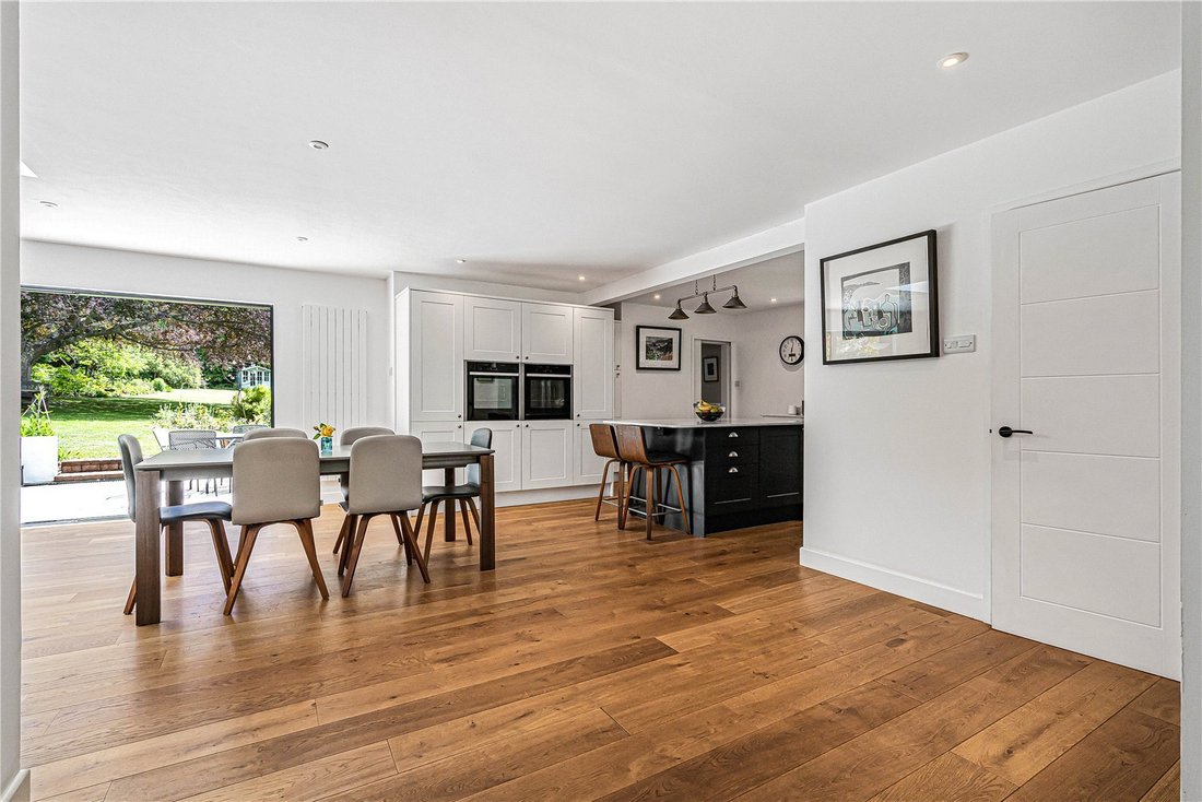 Bungalow in West Chiltington, England 5 - 18065792