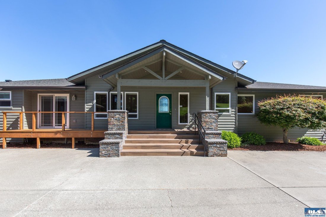House in Port Angeles, Washington, United States 3 - 18067454