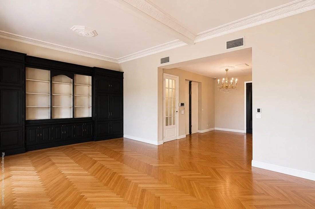 Apartment in Saint Giniez, 8e Arrondissement, Marseille 3 - 18066863