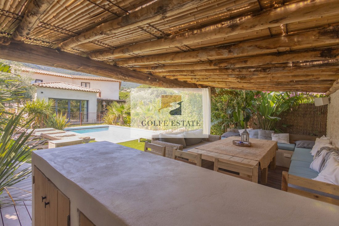 Villa in Nord, Cavalaire-sur-Mer, France 1 - 18066856