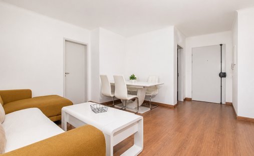 Apartment in Santa Clara, Lisbon, Portugal 1