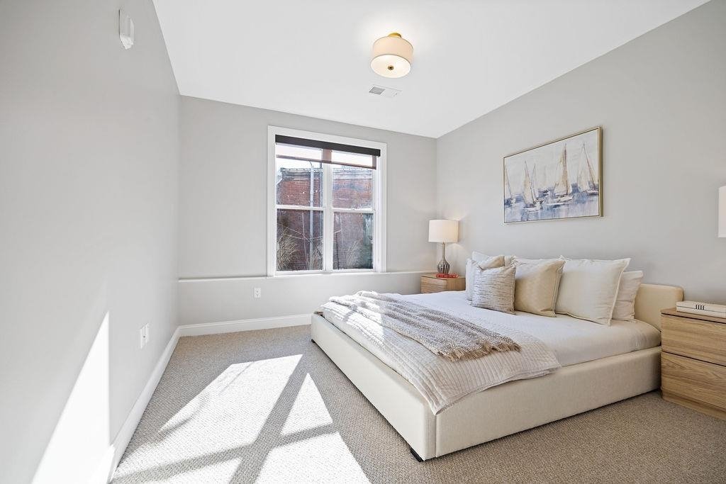 Condo in Portsmouth, New Hampshire, United States 5 - 17708129