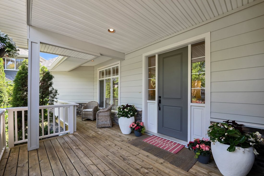 House in Squamish, British Columbia, Canada 3 - 18067452