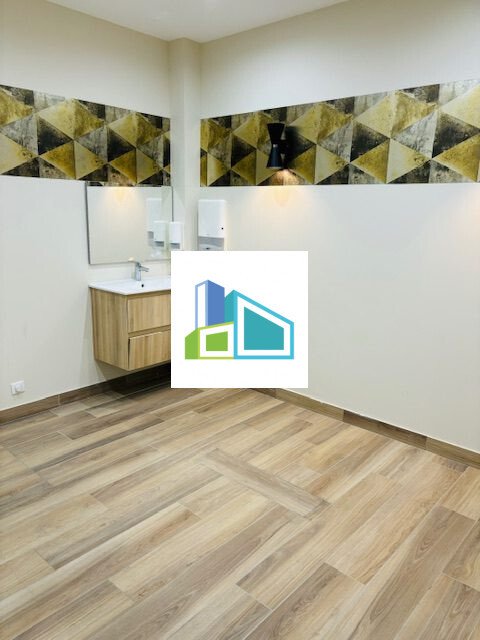 Centre Ville, Carqueiranne, France 5 - 14049060