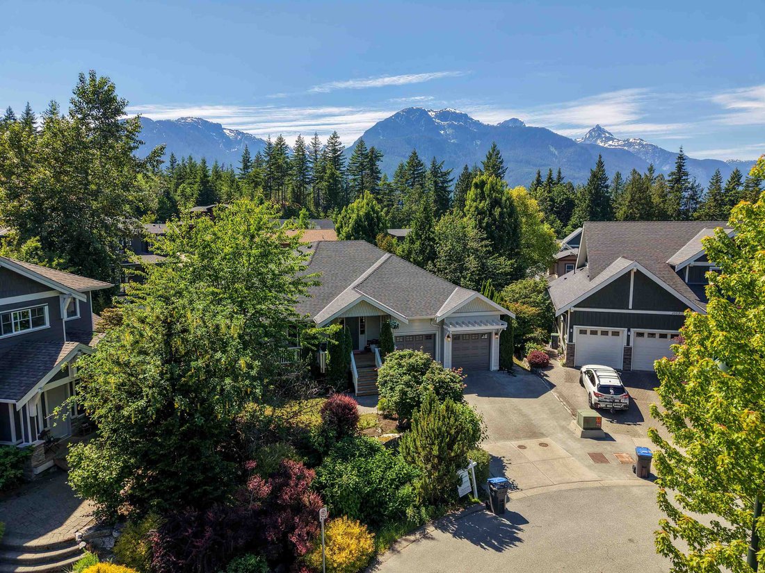 House in Squamish, British Columbia, Canada 2 - 18067452