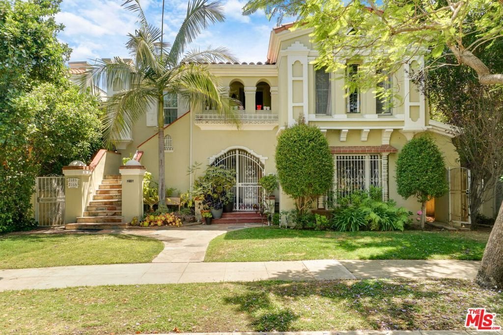 Beverly Hills, California, United States 1 - 18065934