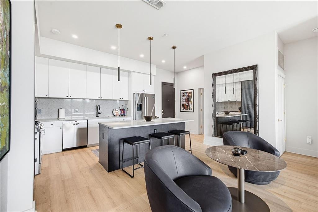 Condo in Atlanta, Georgia, United States 4 - 18066645