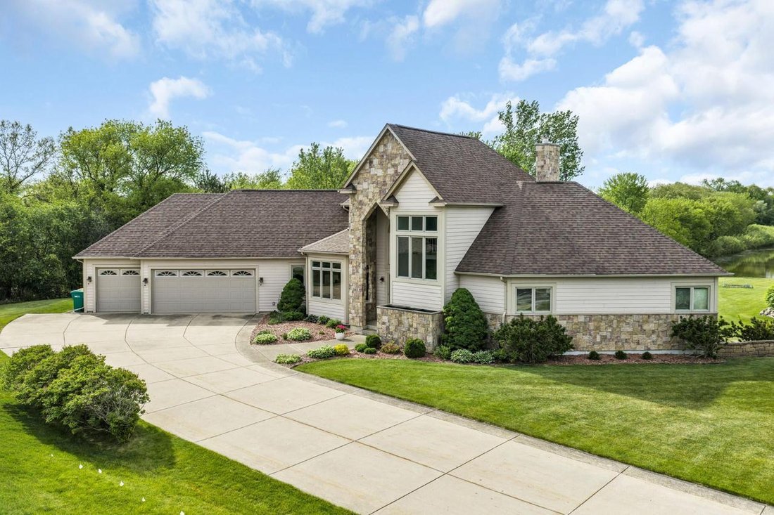 House in Yorkville, Wisconsin, United States 1 - 18065797