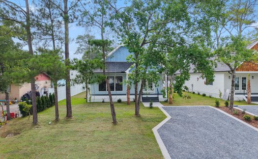 House in Oak Island, North Carolina, United States 1