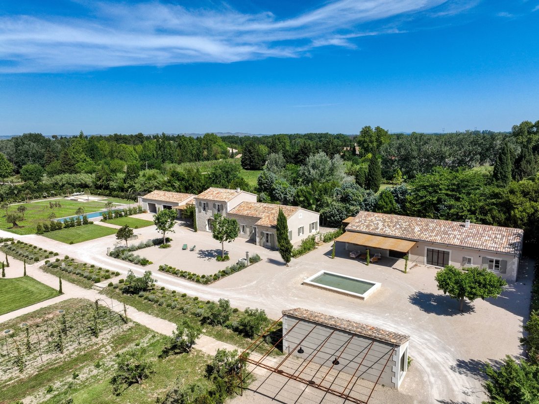 House in Saint-Rémy-de-Provence, Provence-Alpes-Côte d'Azur, France 1 - 18065581