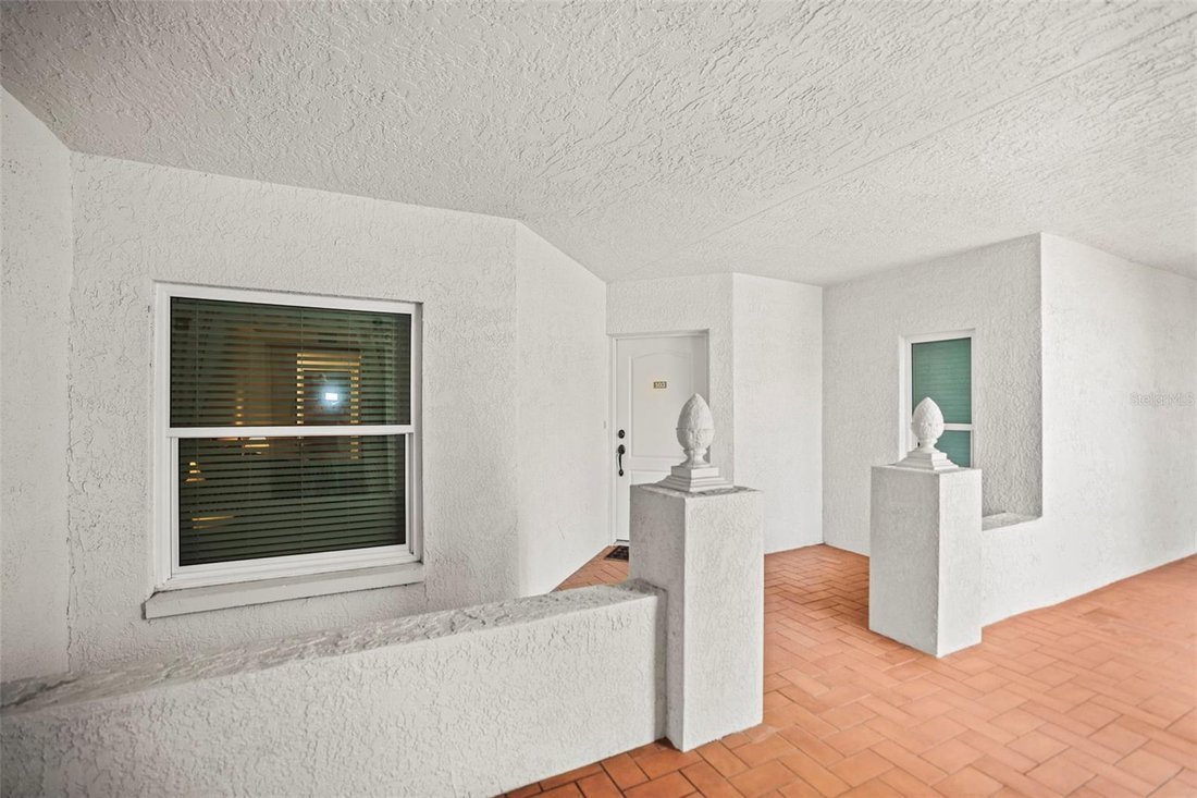 Condo in Treasure Island, Florida, United States 5 - 18067453