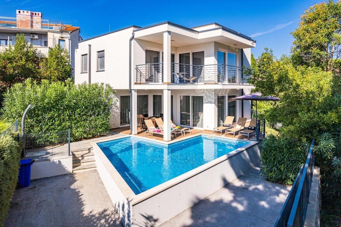 Villa in Premantura, Istria County, Croatia 1 - 18068216