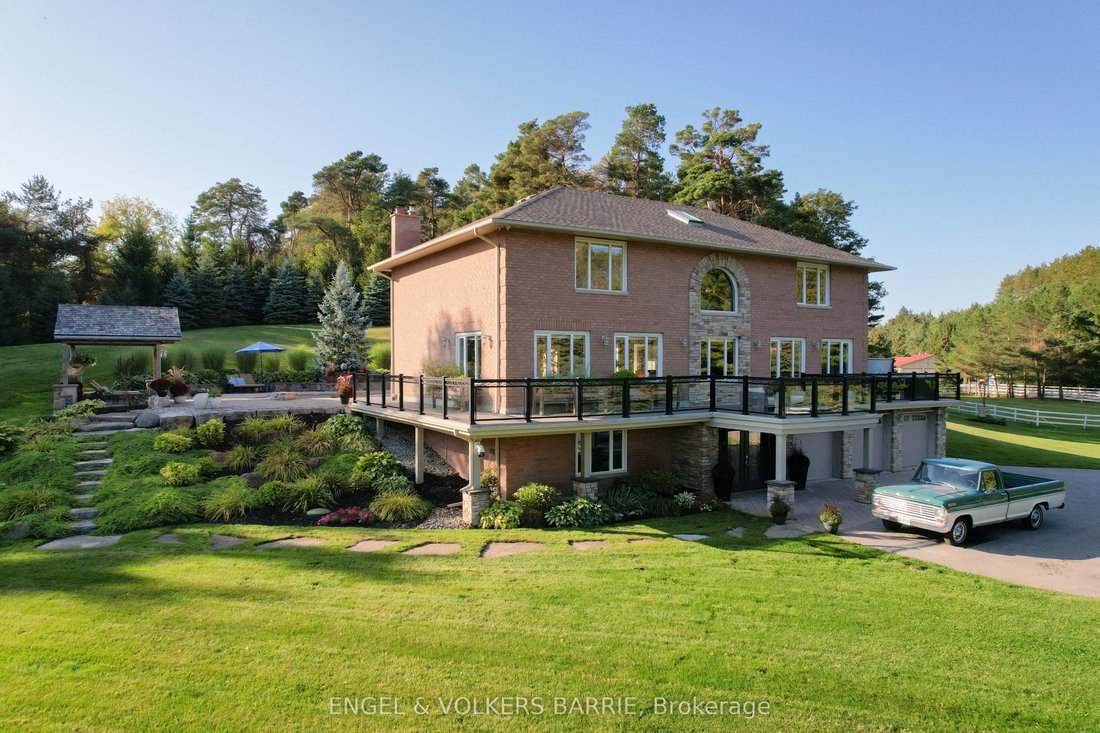 House in Uxbridge, Ontario, Canada 5 - 18067443