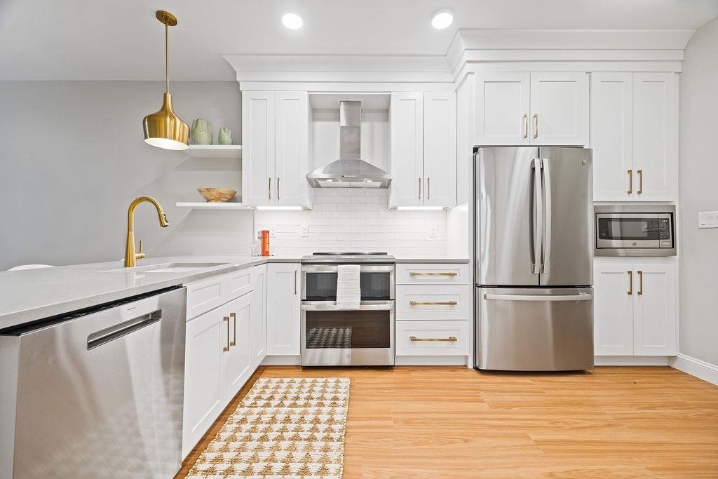 Condo in Portsmouth, New Hampshire, United States 4 - 17708115