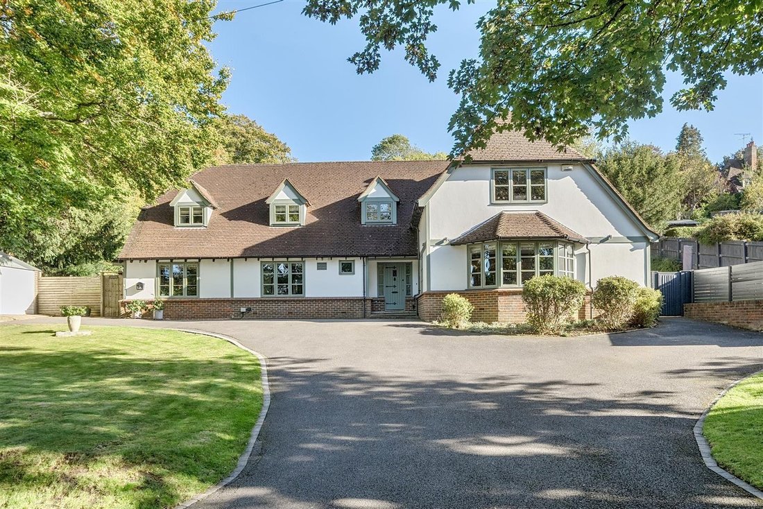 Haus in Coulsdon, London Borough of Croydon, England 1 - 18065770