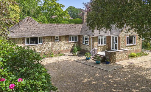 Bungalow in West Chiltington, England 1