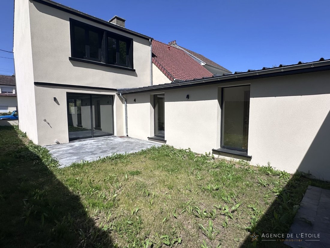 Villa in Cucq, Hauts-de-France, France 1 - 18032590