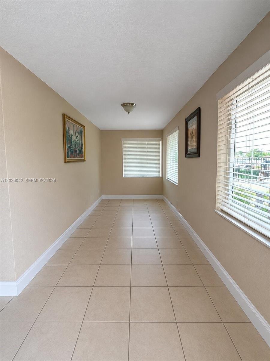House in Hialeah, Florida, United States 2 - 18065940