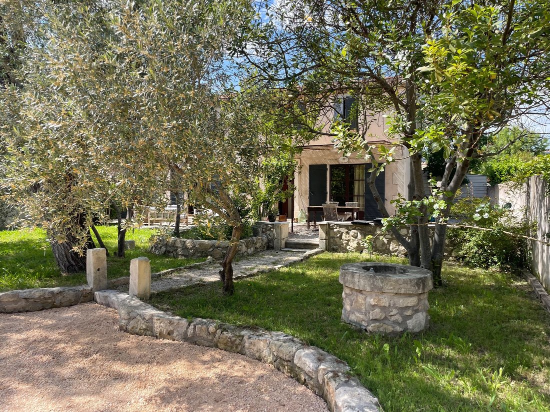 House in Paradou, Provence-Alpes-Côte d'Azur, France 4 - 18065589