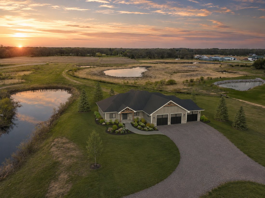 House in Anoka, Minnesota, United States 1 - 18056001