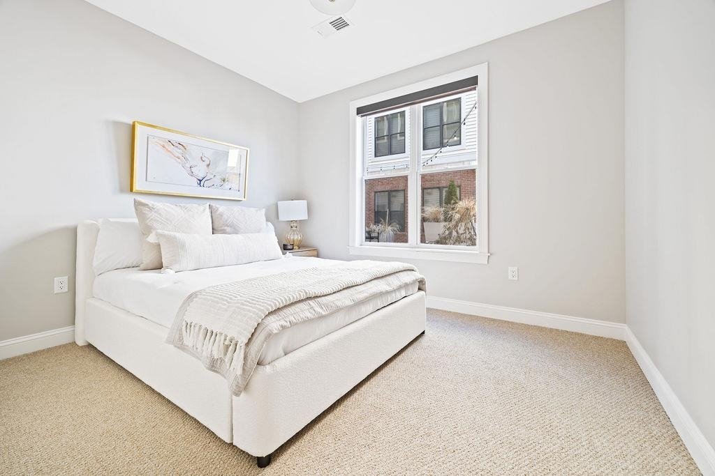 Condo in Portsmouth, New Hampshire, United States 4 - 17708104
