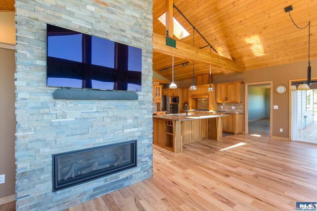 House in Port Angeles, Washington, United States 5 - 18067454