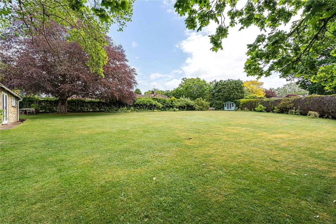 Bungalow in West Chiltington, England 4 - 18065792