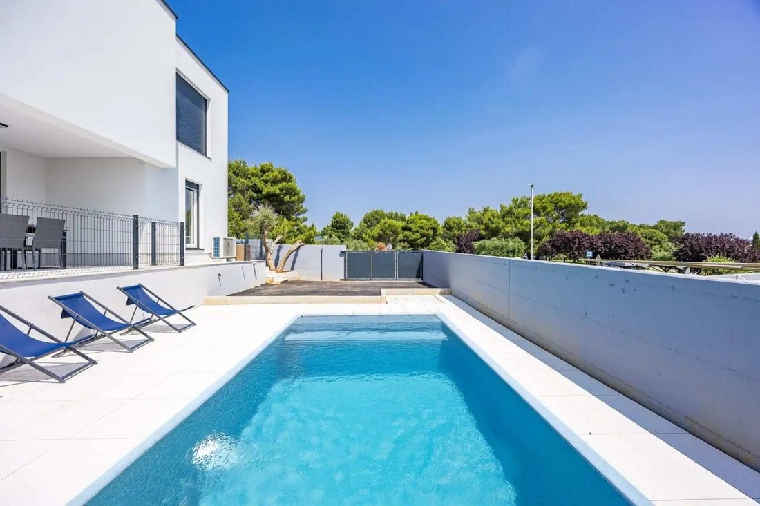 Villa in Premantura, Istria County, Croatia 3 - 18068204