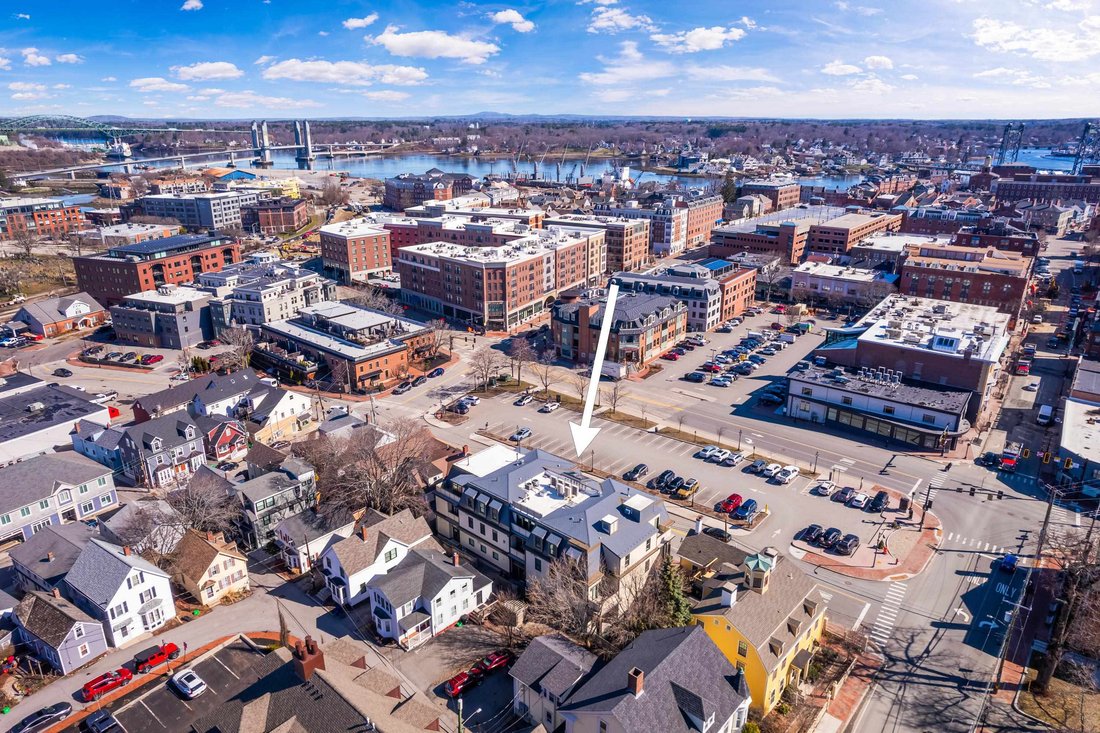 Portsmouth, New Hampshire, United States 4 - 17686890