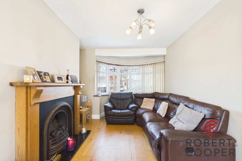 House in Ruislip Manor, Hillingdon, England 3 - 18069182