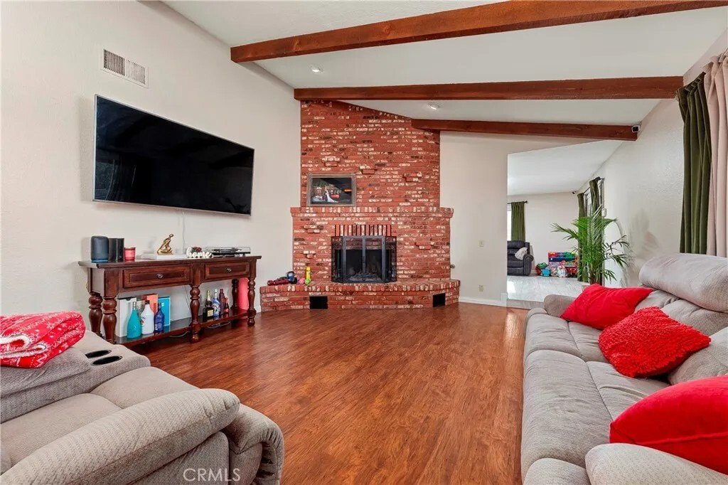 House in Palmdale, California, United States 3 - 17846456
