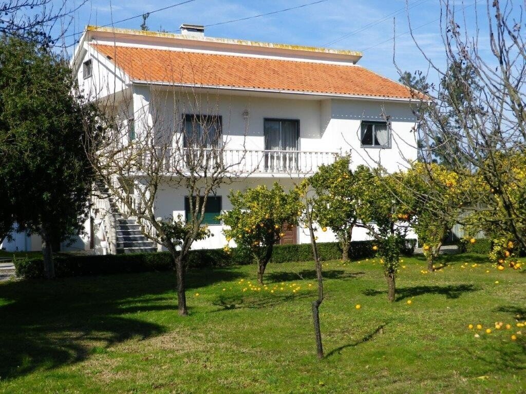 House in Monte Redondo e Carreira, Leiria District, Portugal 1 - 13673637