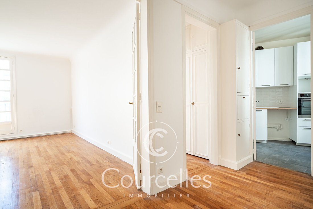 Apartment in Montmartre, Paris 18e Arrondissement, Paris 4 - 18069979