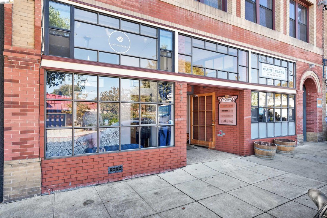 Richmond, California, United States 3 - 18069279