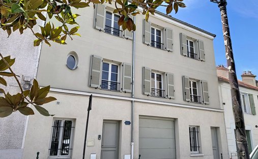 House in Centre Ville, Rueil-Malmaison, France 1