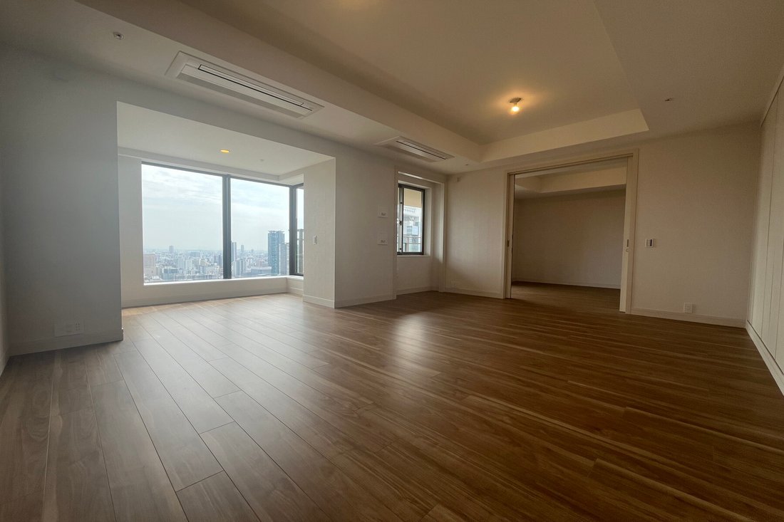 Condo in Osaka, Osaka, Japan 1 - 18069854