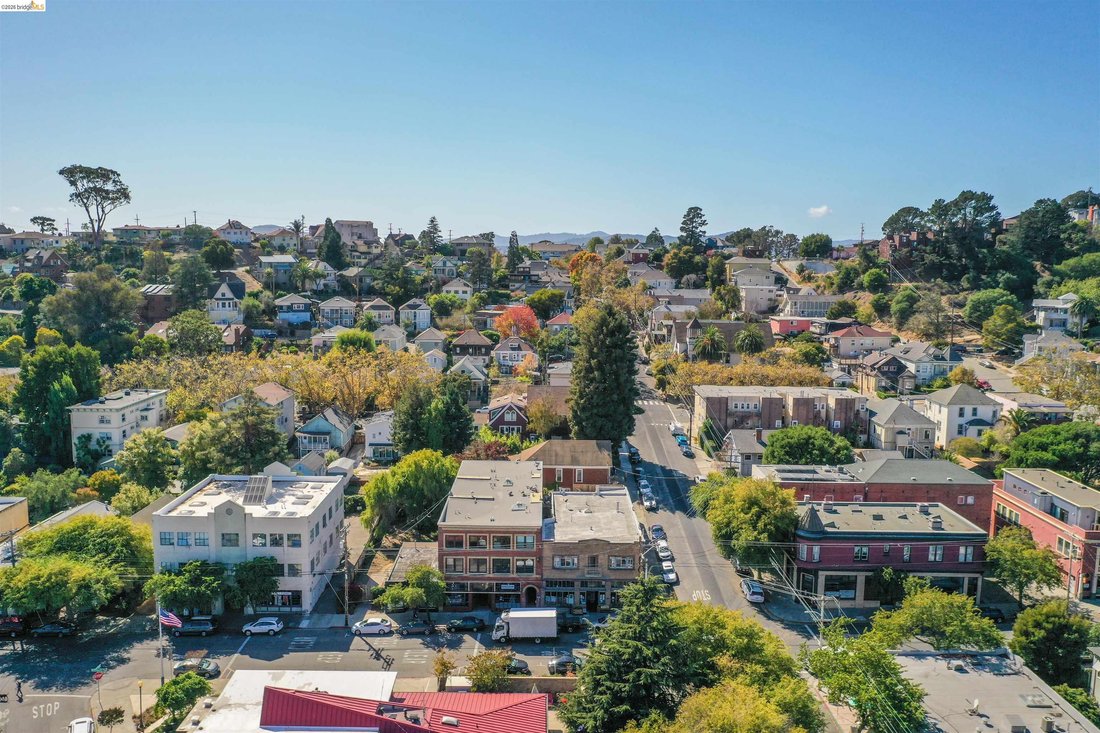 Richmond, California, United States 2 - 18069279
